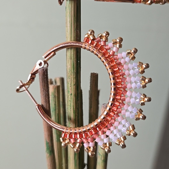 Beautifully handcrafted Myuki beaded hoop earrings hypoallergenic SS Rose Gold - Picture 4 of 5